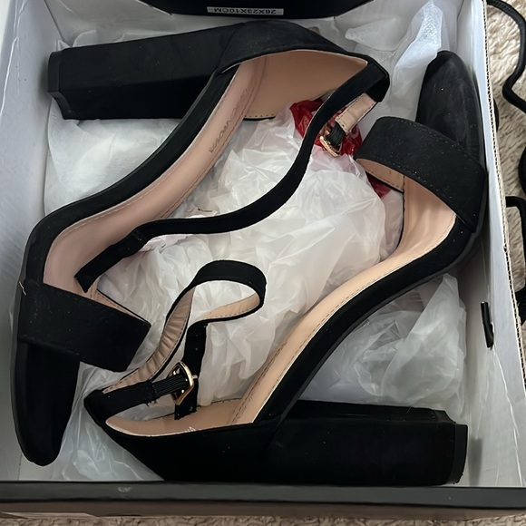 Fashion Nova Black Heels, Size 9 - Picture 8 of 8